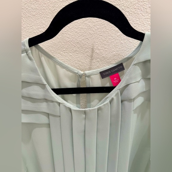 Vince Camuto sz M Pleated Sleeveless Top - Light Green mint sage - Picture 2 of 4